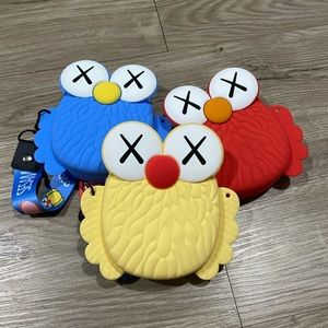 Silicone zipper purse